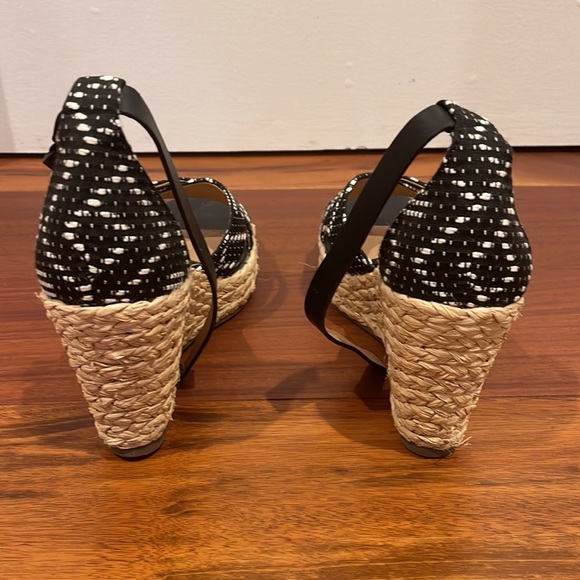 Black, white and straw ankle strap wedges - Picture 4 of 7